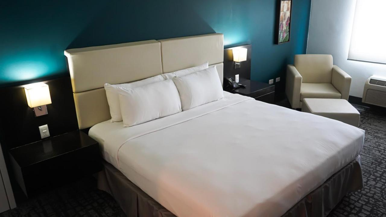 Costa Bahia Hotel, Convention Center And Casino جويايانيلا المظهر الخارجي الصورة